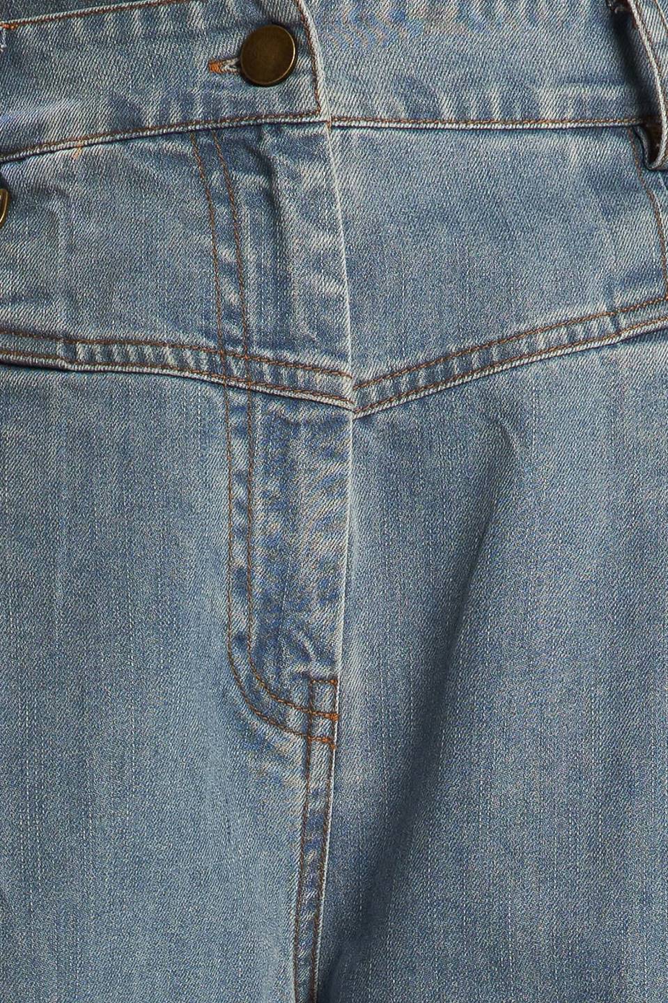 WONDERING WHY LIGHT DENIM PANTS