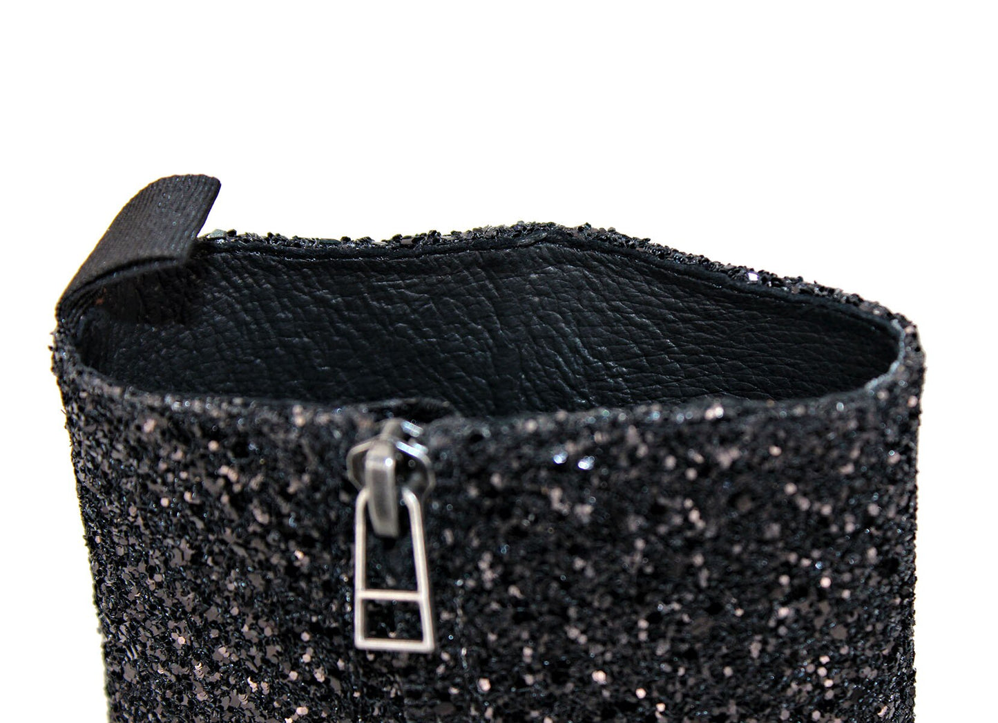 OSSTONE Shimmering Black High-heeled Chelsea Boot