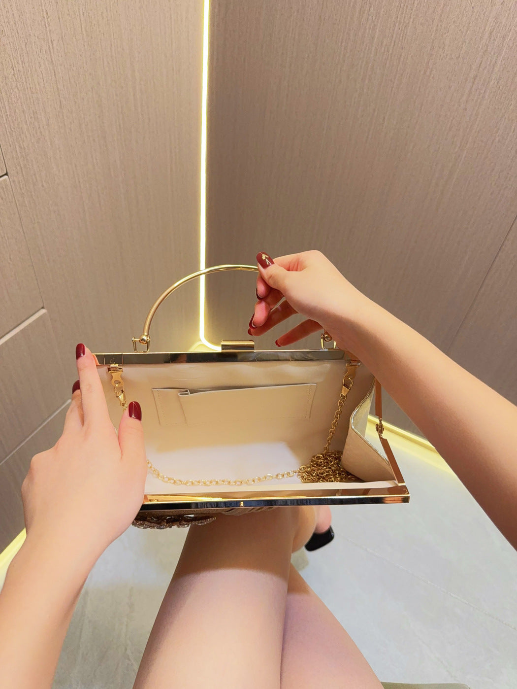 Evening Handbag Wedding bag Clutch bag Dress bag pleated skew dinner party Party diamond set banquet bag