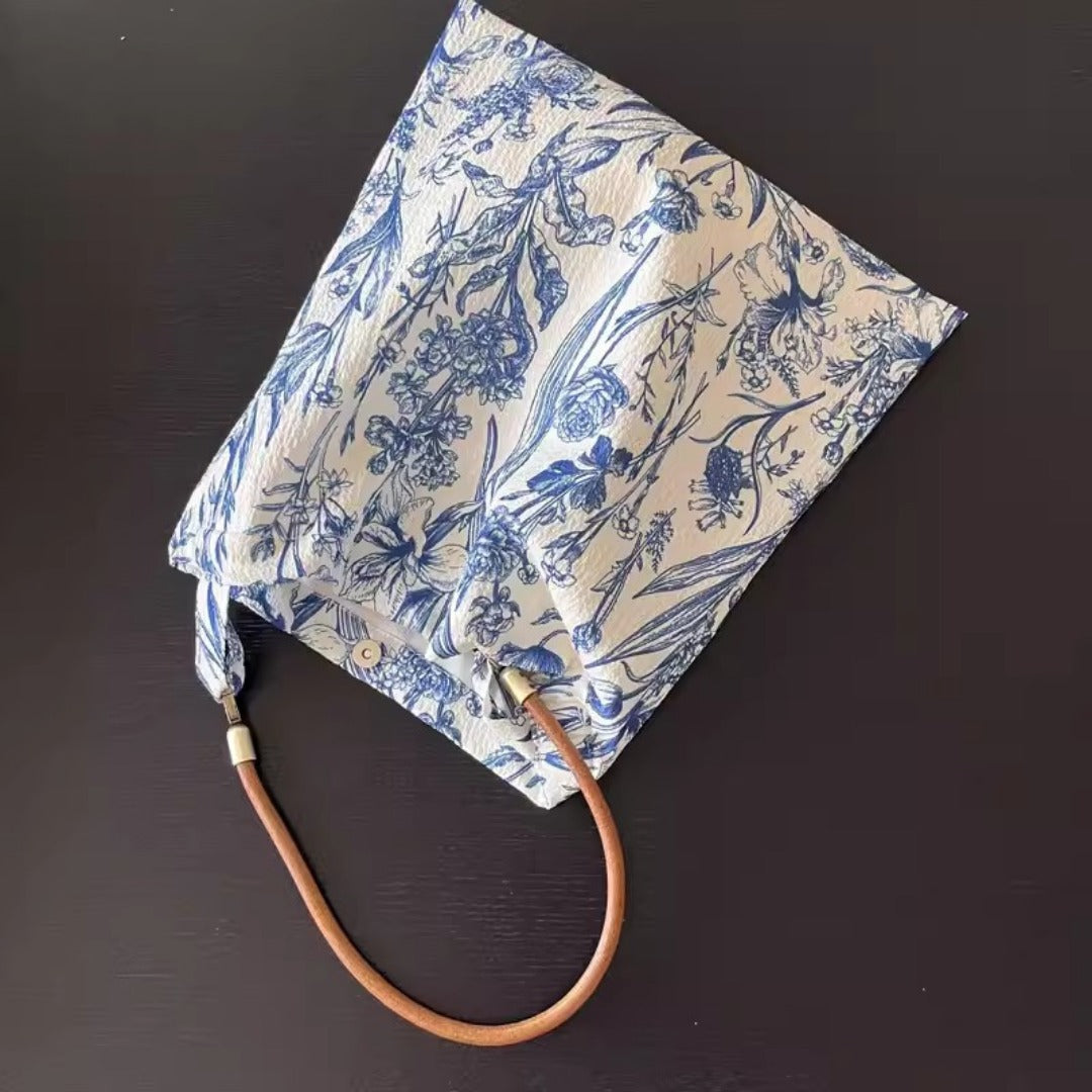 Design retro blue and white porcelain flower bag, single shoulder strap armpit bag, shoulder bag lightweight, hobo bag cloth