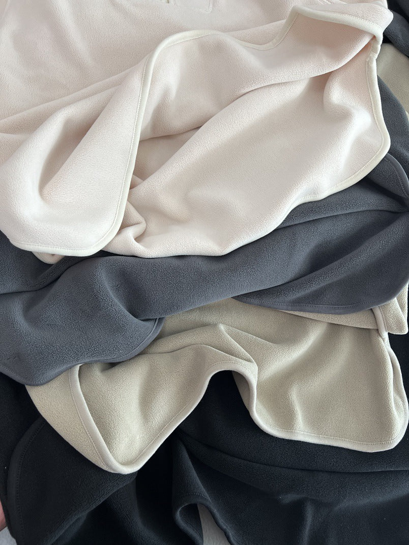 Hooded loose-fitting hoodie