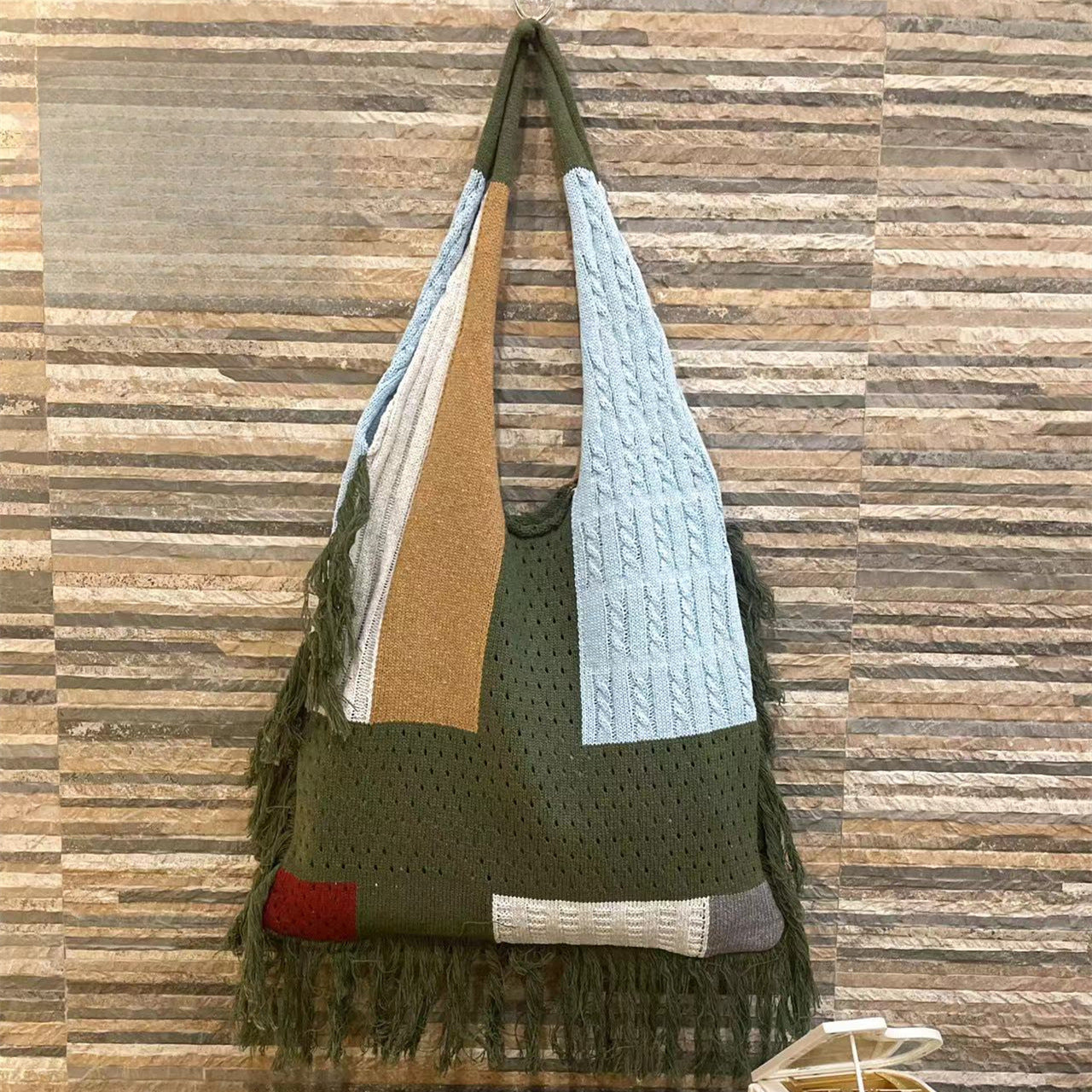 Tassel bag women, splicing knitted shoulder bag, simple and versatile retro knitted bag hobo