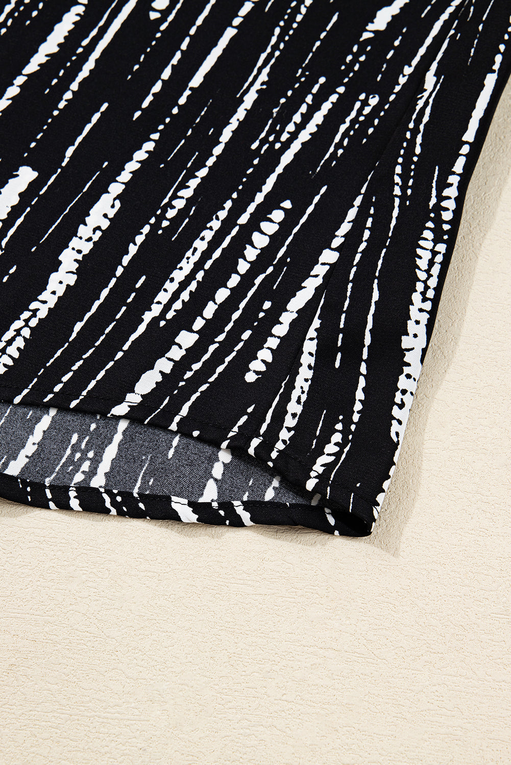 Abstract V-Neck Long Sleeve Blouse