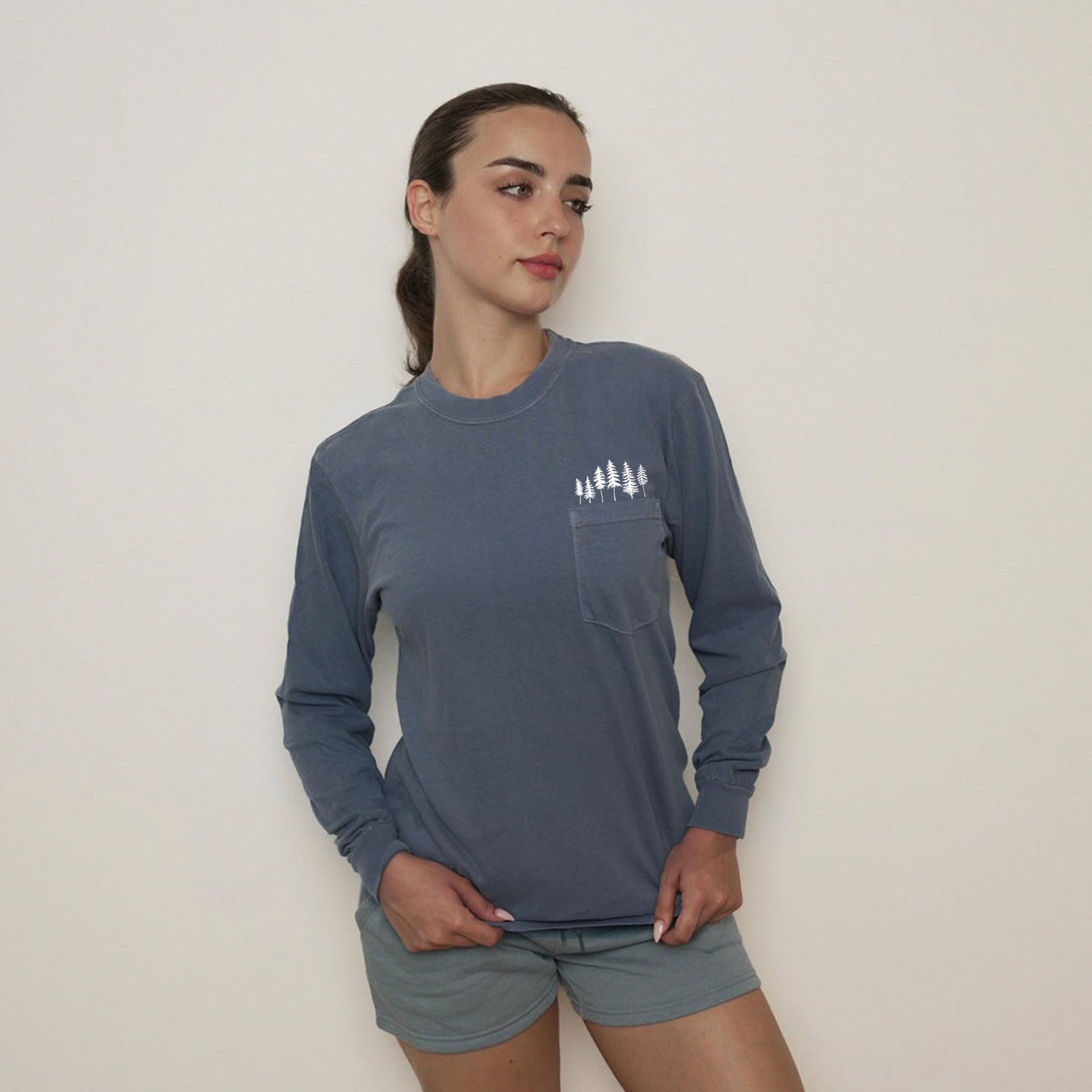 Comfort Colors Tree Mountain Nature Vacation Pocket Long Sleeve Shirt