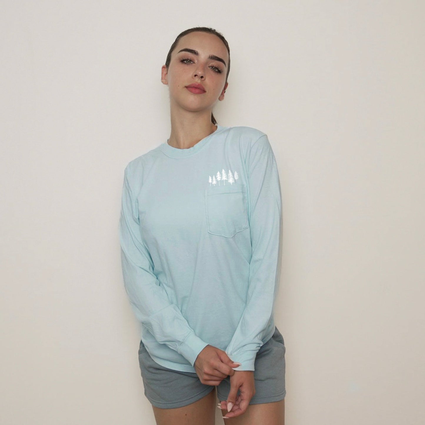 Comfort Colors Tree Mountain Nature Vacation Pocket Long Sleeve Shirt