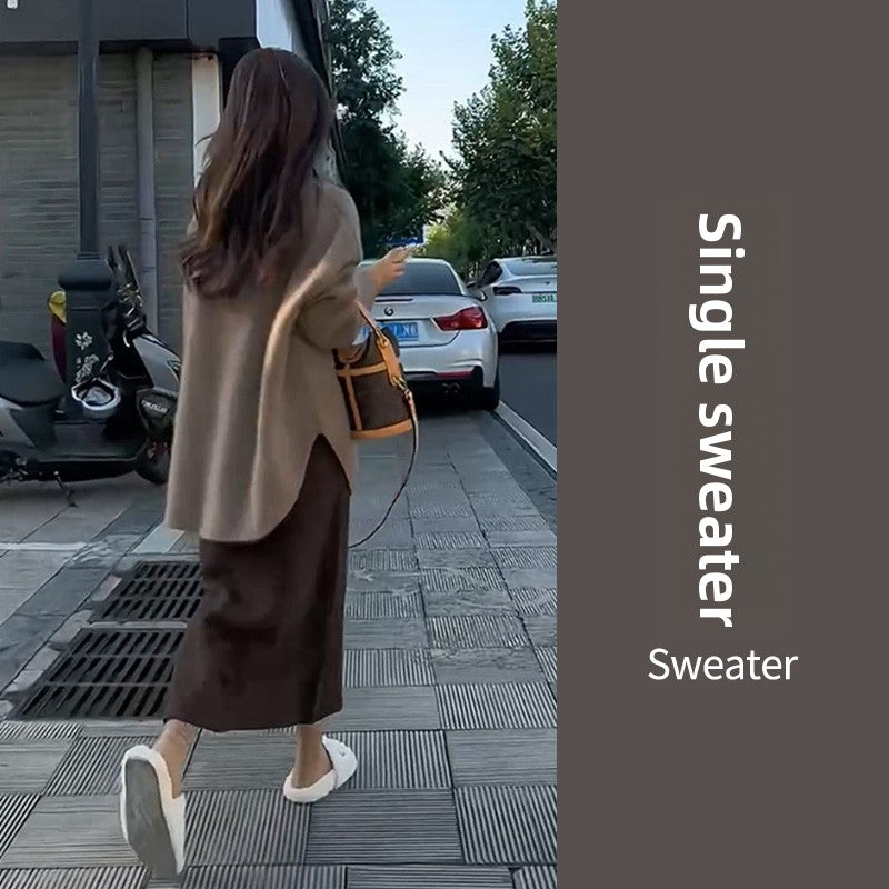 Elegant Women's Knitwear Set