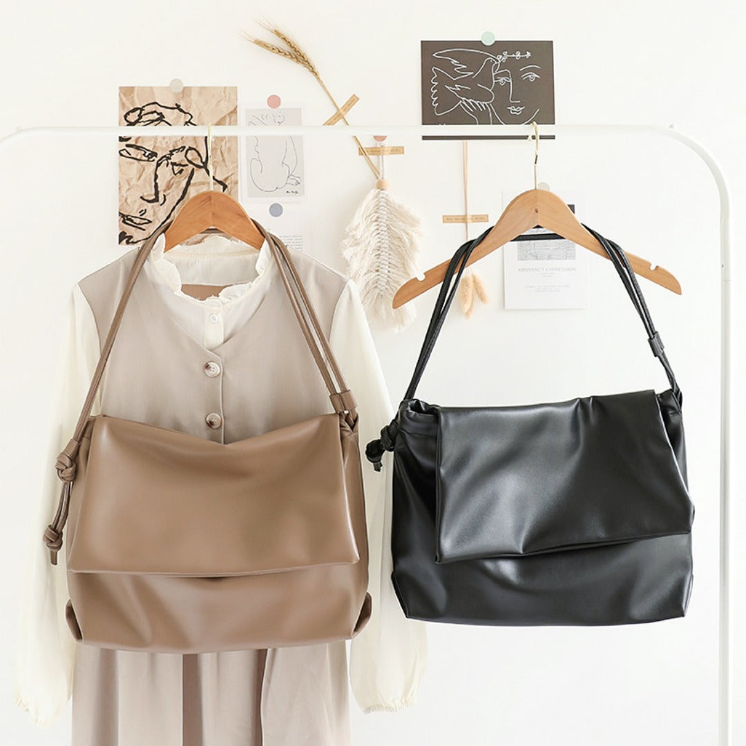 Casual One-Shoulder Messenger Bag – Retro-Textured Soft Leather Underarm Women's Bag, Versatile Flip-Top Portable Tote Bag