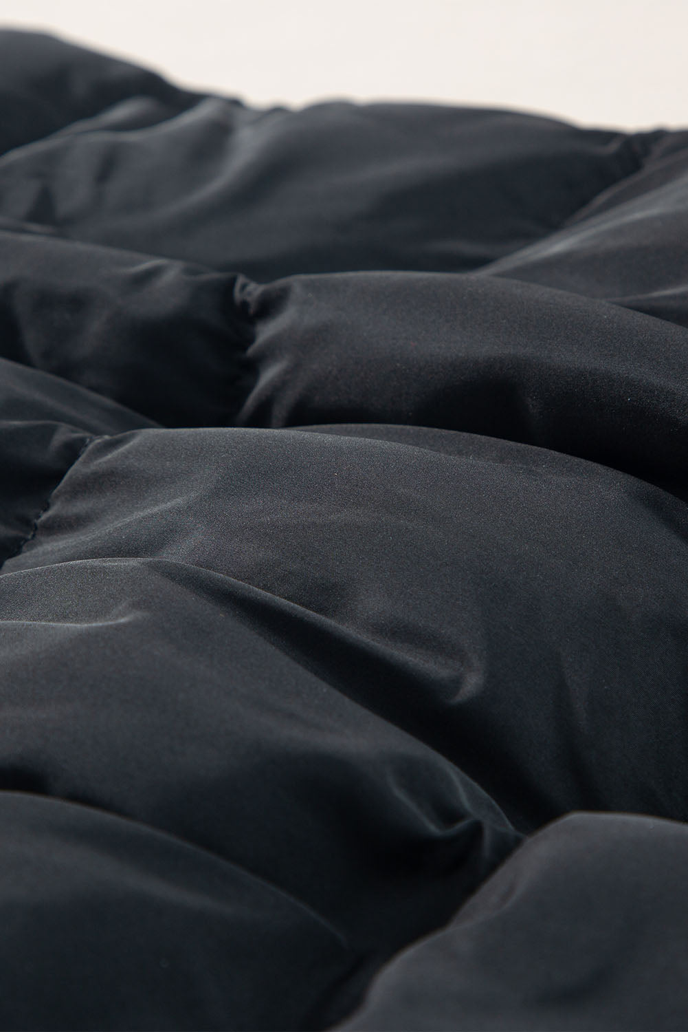 Solid Zip-Up Pocketed Puffer Vest