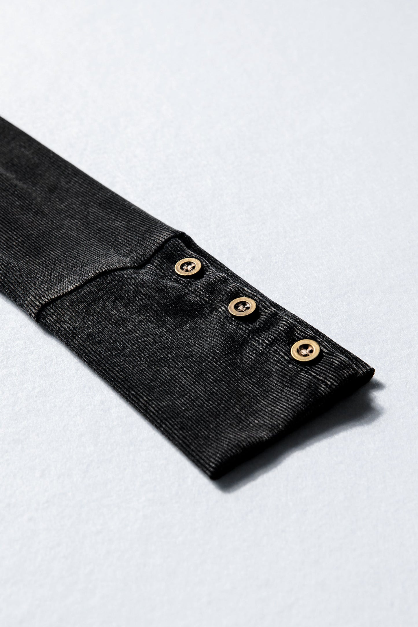 Solid Ribbed Knit Buttoned Long Sleeve Top