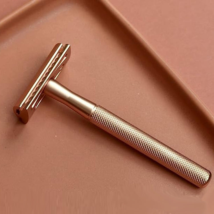 Women's safety knife holder with manual shaving kit