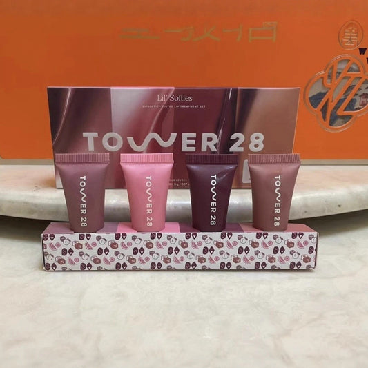 Hydrating moisturizing and nourishing lip care