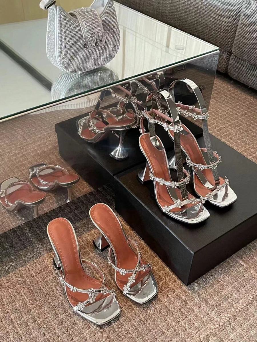 Beaded floral pointed-toe high-heeled shoes