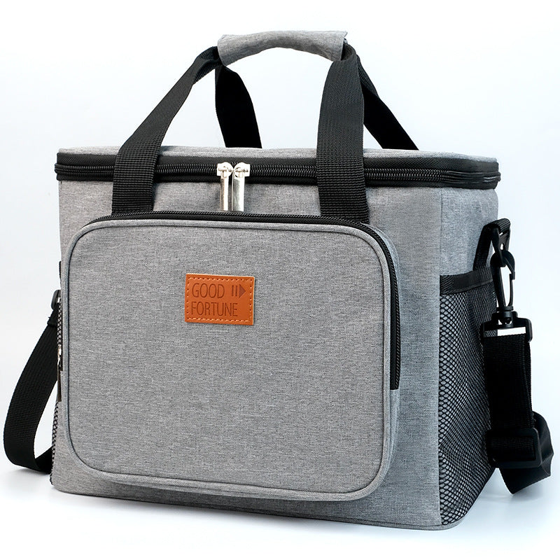 Insulated picnic bag