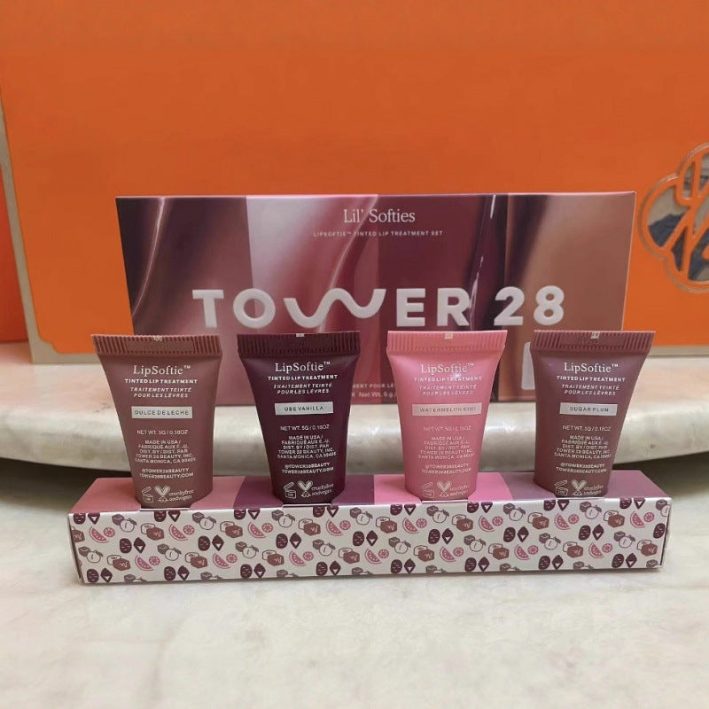 Hydrating moisturizing and nourishing lip care