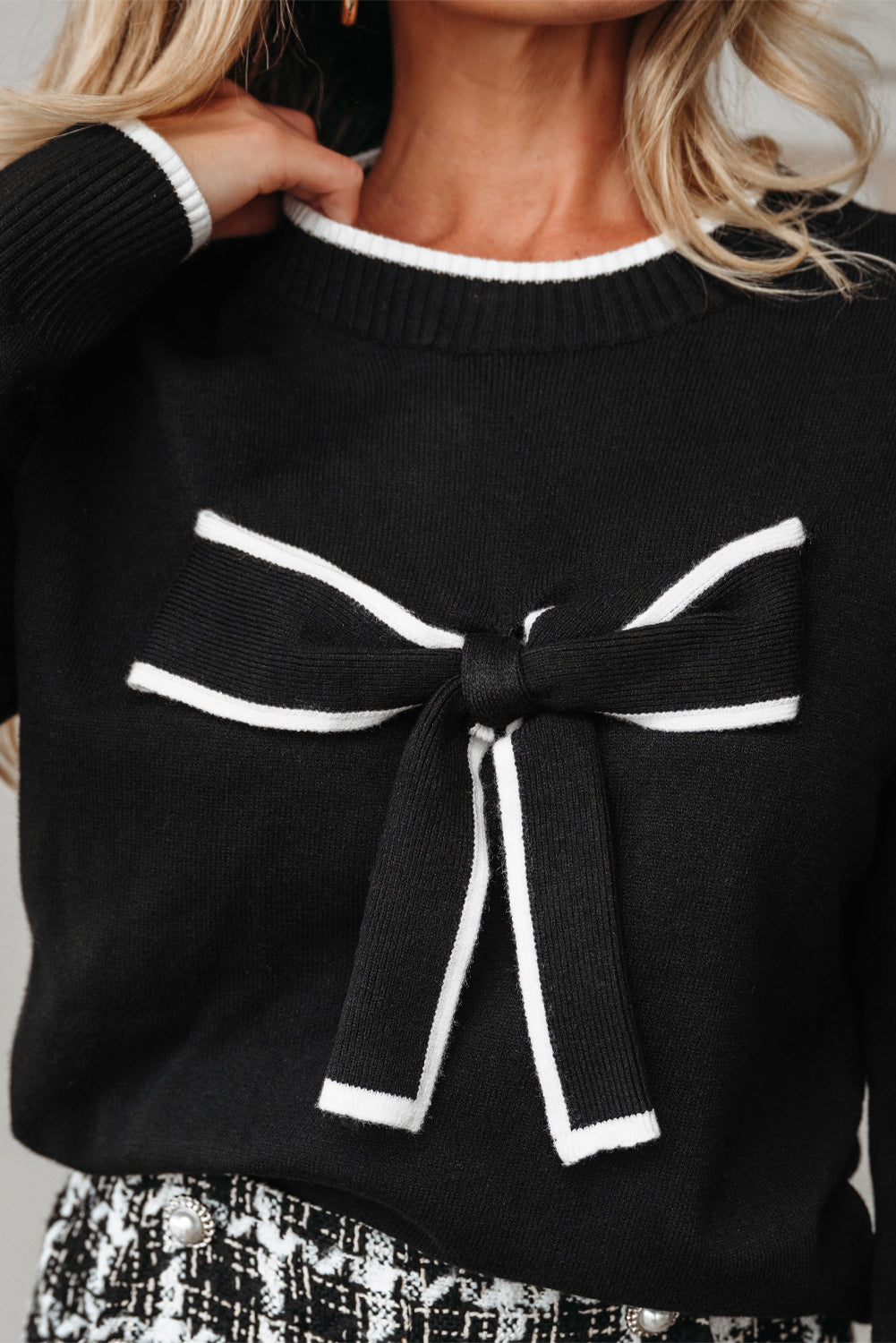 Bow Contrast Trim Long Sleeve Cropped Christmas Sweater