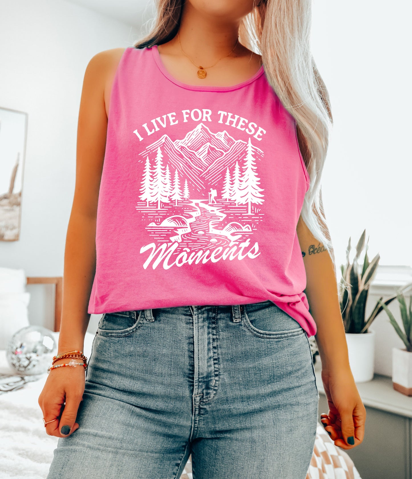 I live for these moments Mountain Camping Hiking Nature Comfort Colors Tank Top