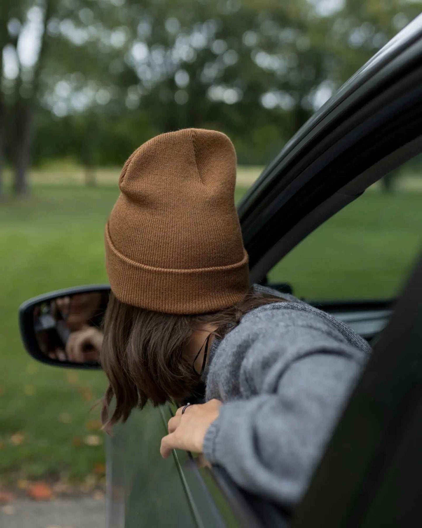 CS104 HAAKWEAR Traditional Silent Cuffed Beanie, Camel Brown