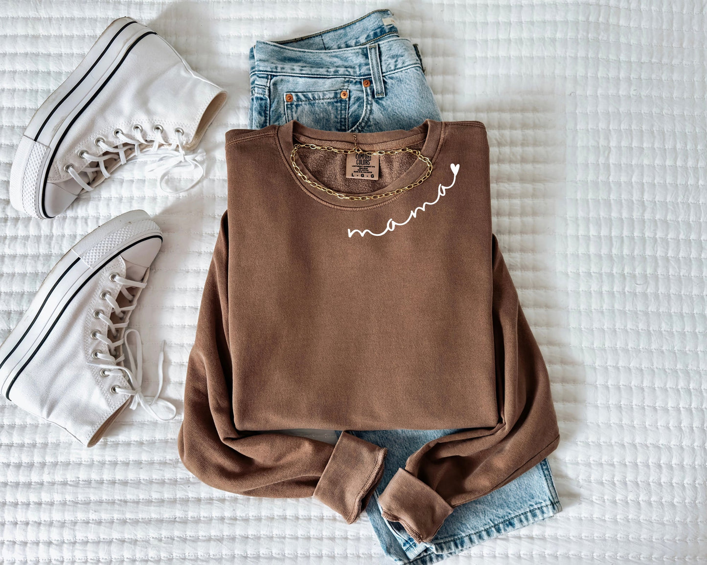 Mama heart Garment Dyed Comfort Colors Sweatshirt (Neck around)