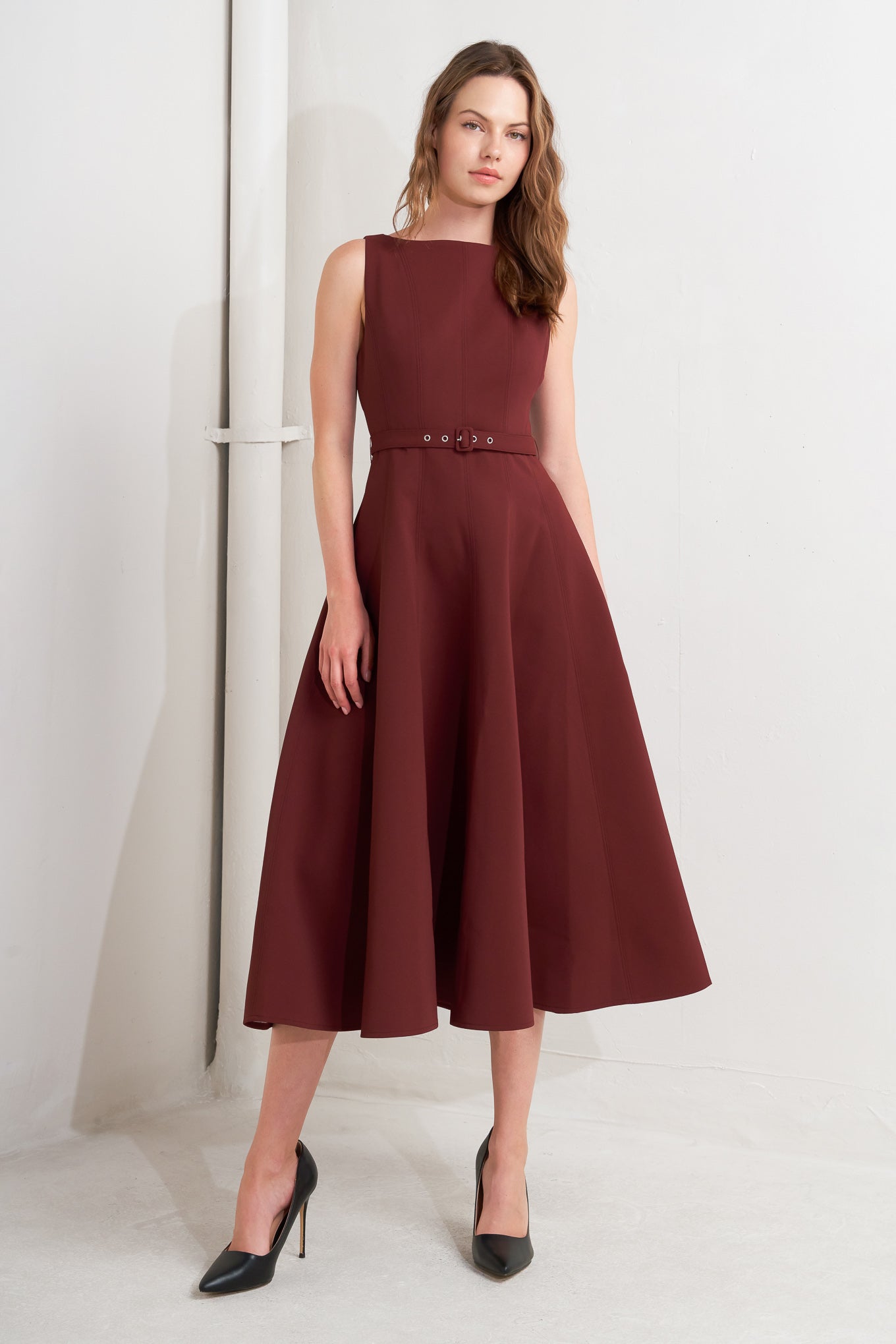LIVING THE DREAM WINE WOVEN MIDI DRESS