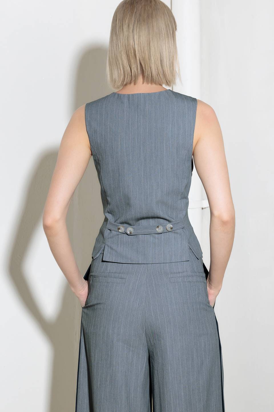 SMILE BRIGHT IN GREY WOVEN VEST