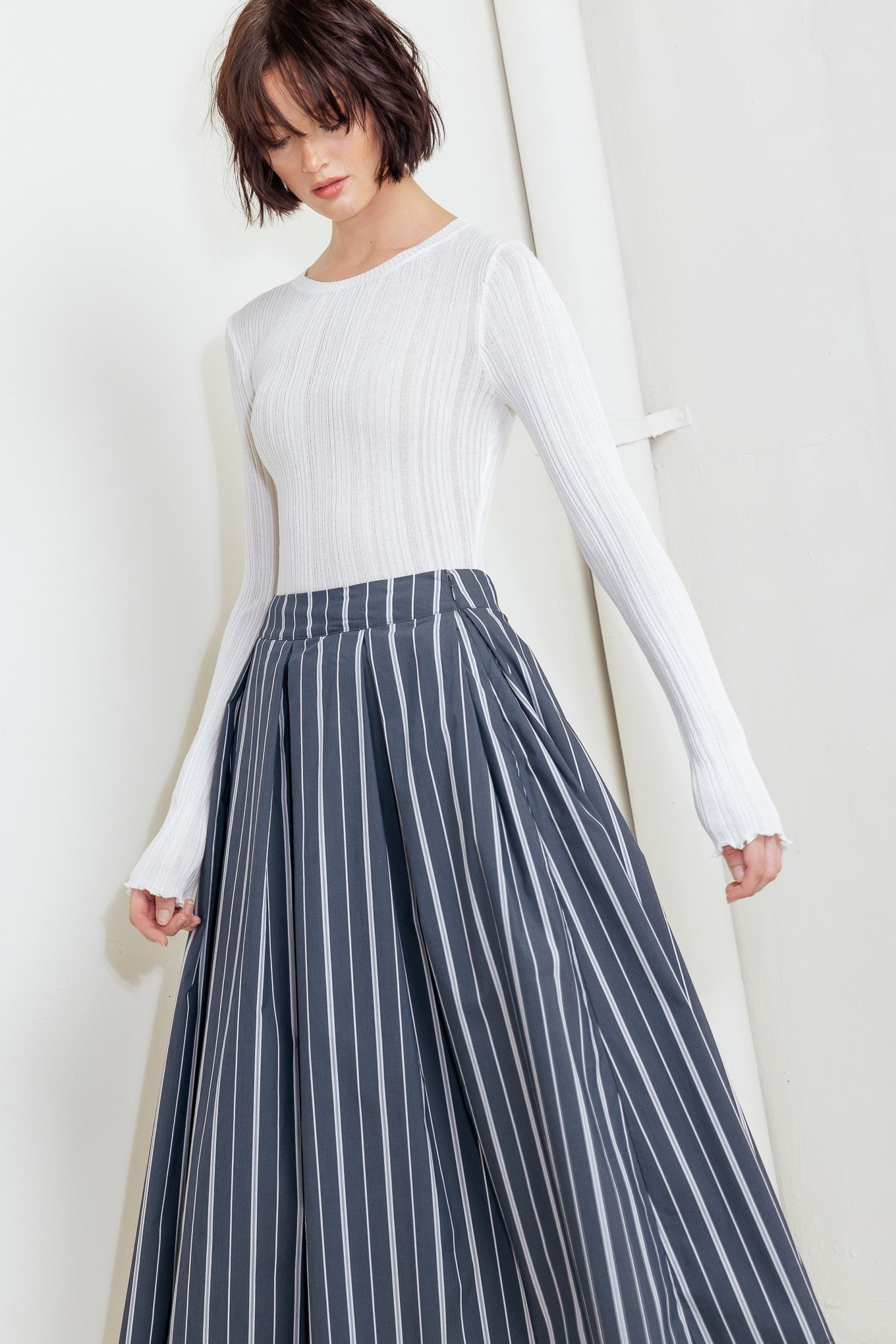 BEHIND THE GRIN WOVEN MIDI SKIRT