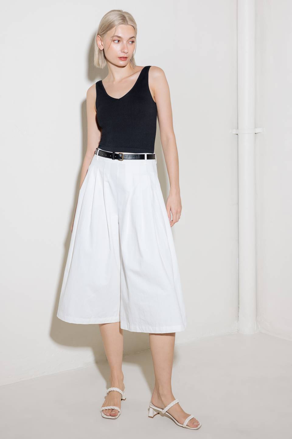 LUMINOUS GRACE WHITE WOVEN CULOTTE PANTS