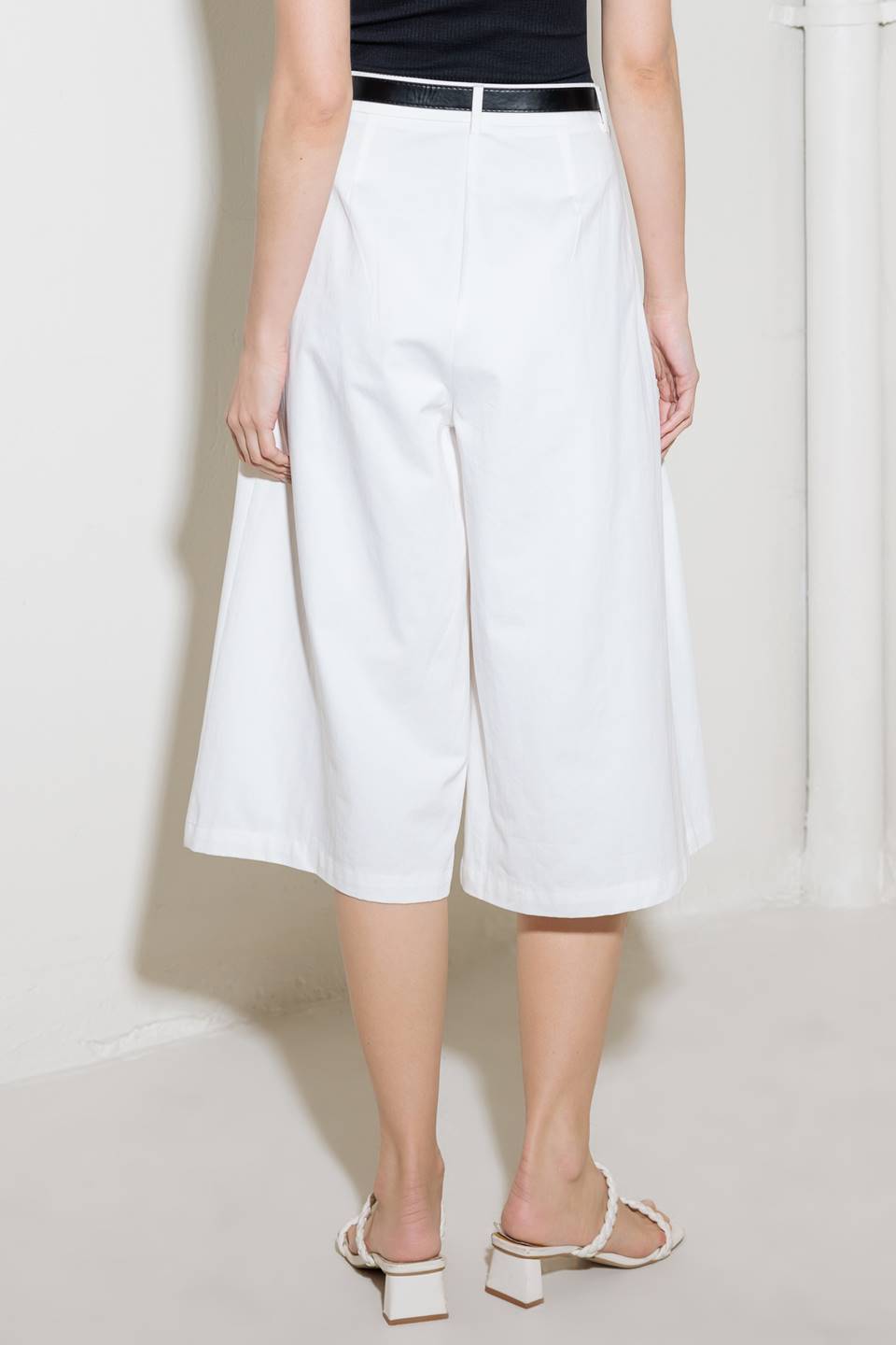 LUMINOUS GRACE WHITE WOVEN CULOTTE PANTS