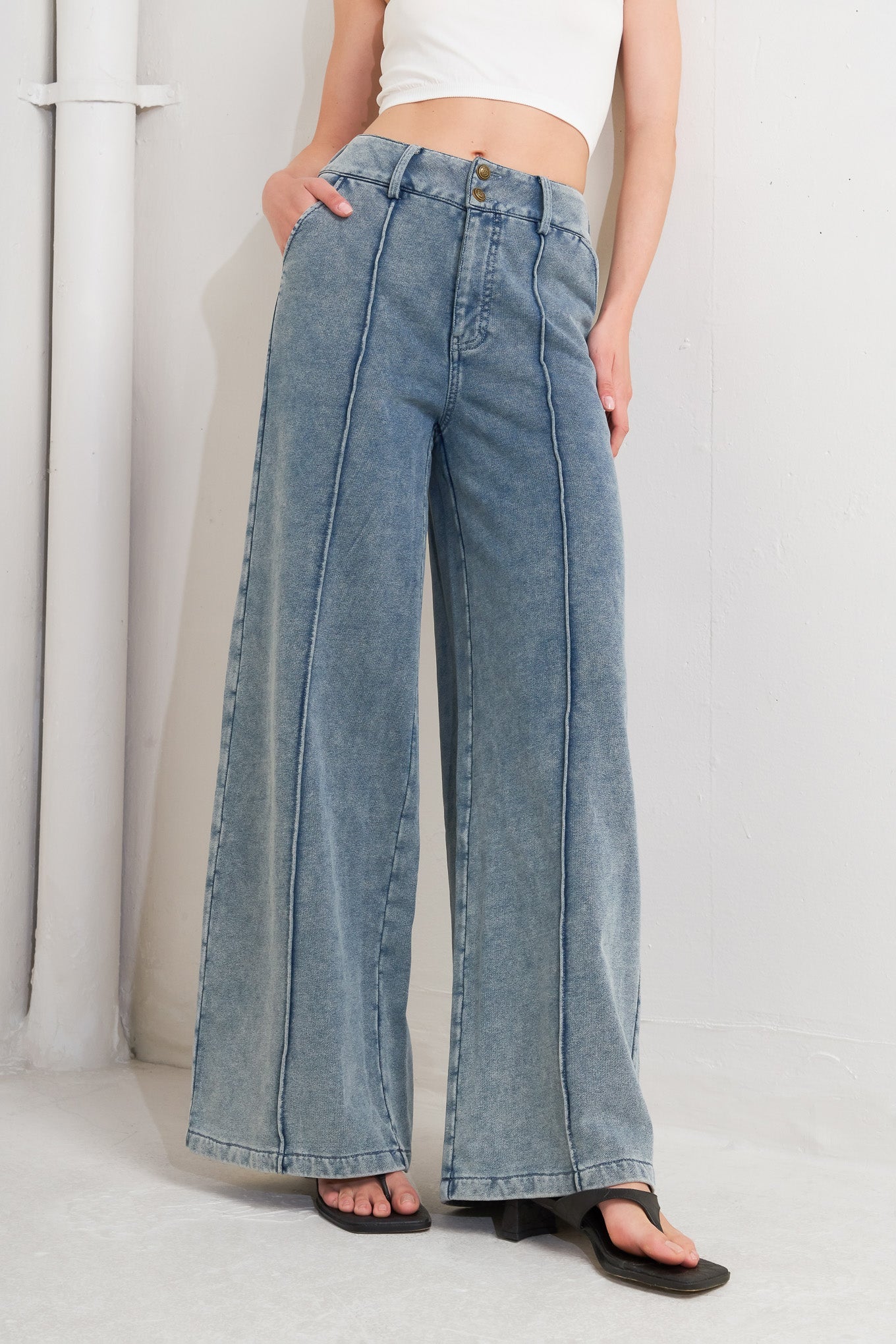 TAILORED FRAME FRENCH TERRY PANTS