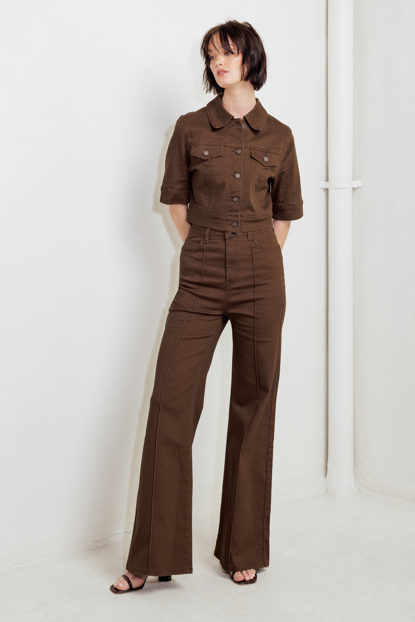 EFFORTLESS EDGE BROWN TWILL PANTS
