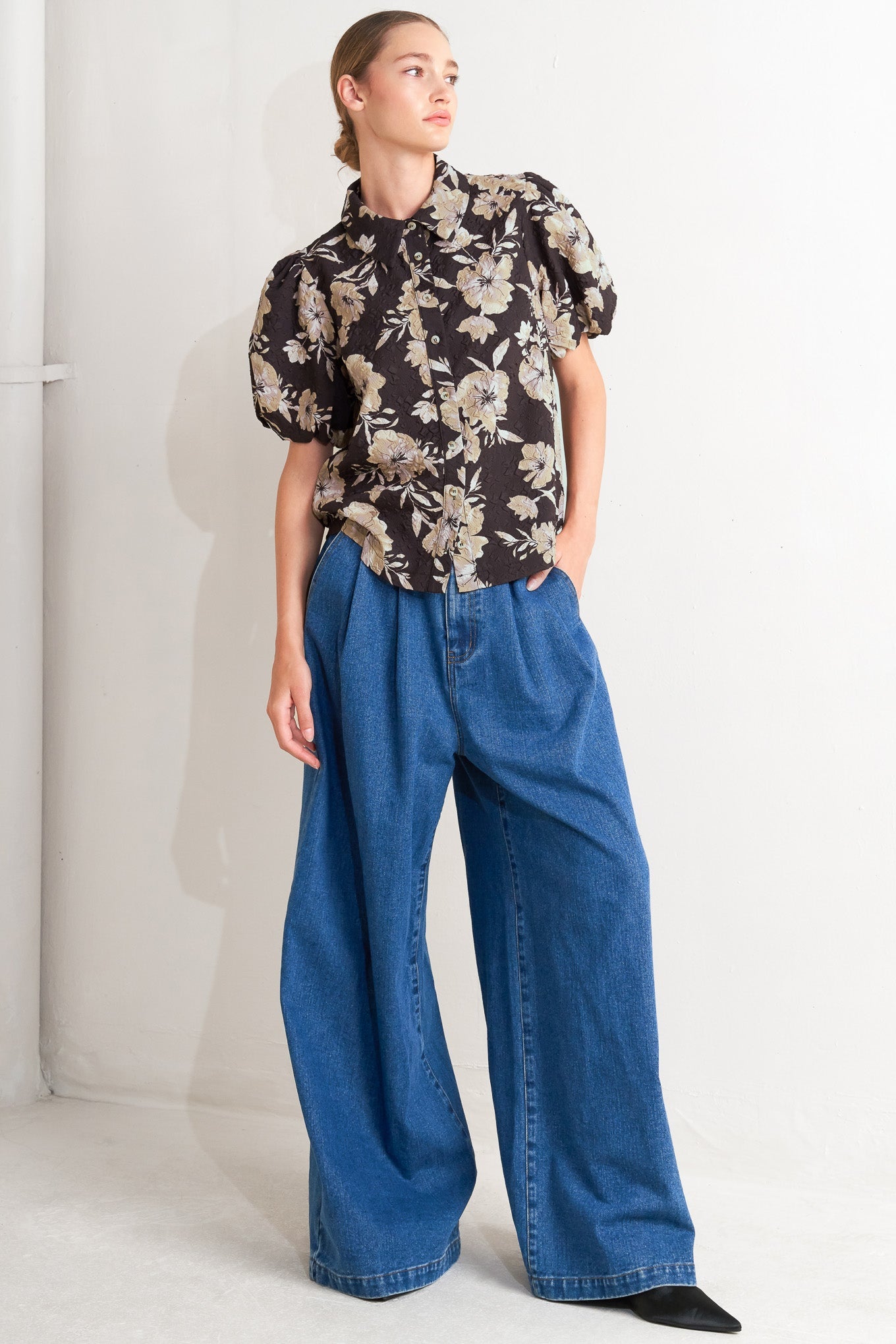 POSH PRESENCE WOVEN TOP