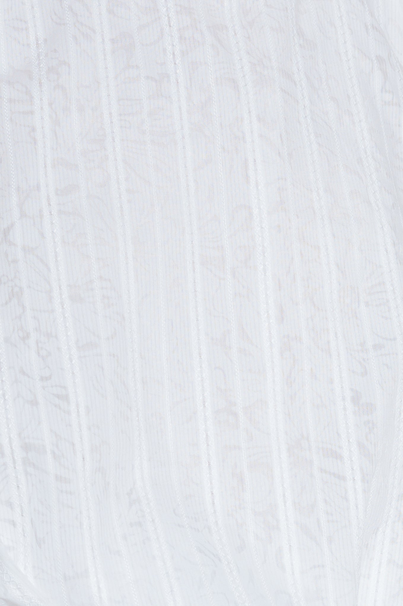 TIMELESS WITH EDGE WOVEN LACE TOP