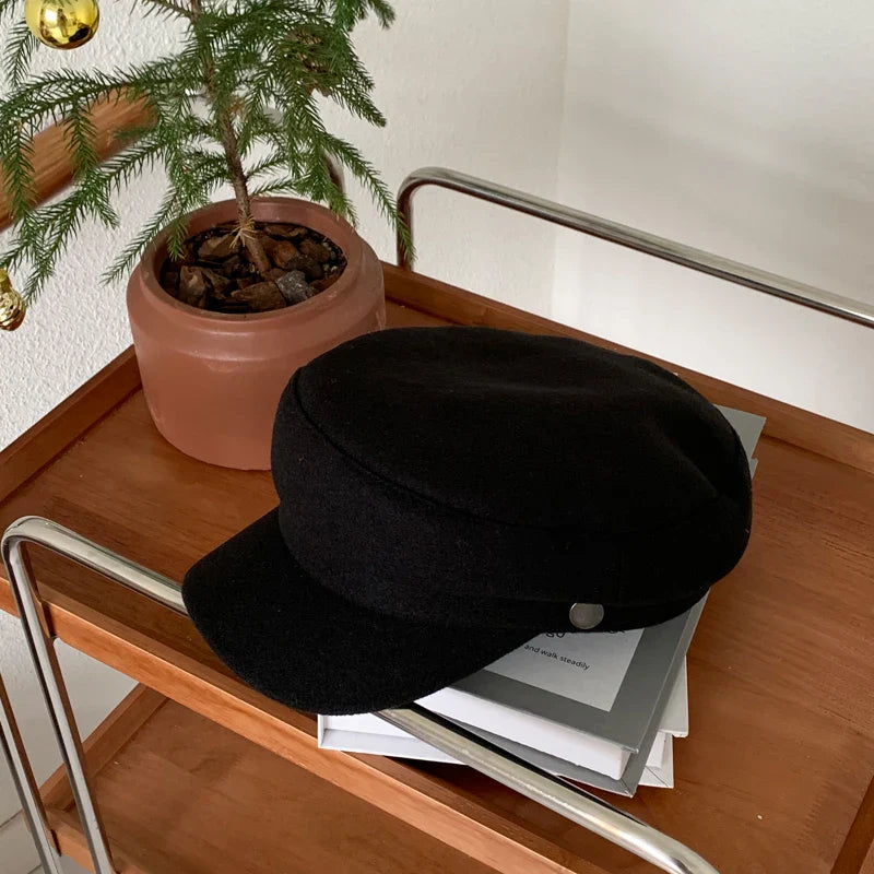 Fashion gold button hat autumn and winter temperament flat top British Korean version of cap wool newsboy hat