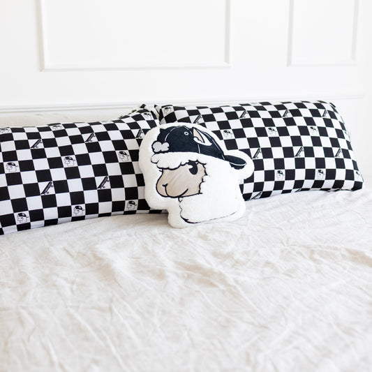 Checkered Llamas Pillow Cases