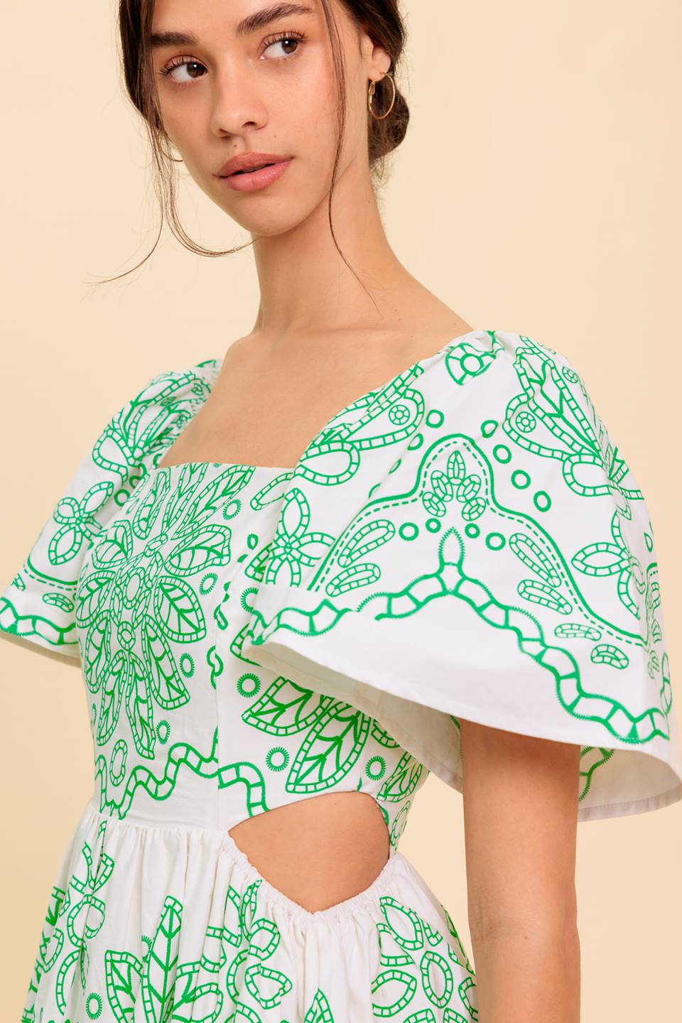 SHE'S A VISION WOVEN MIDI DRESS