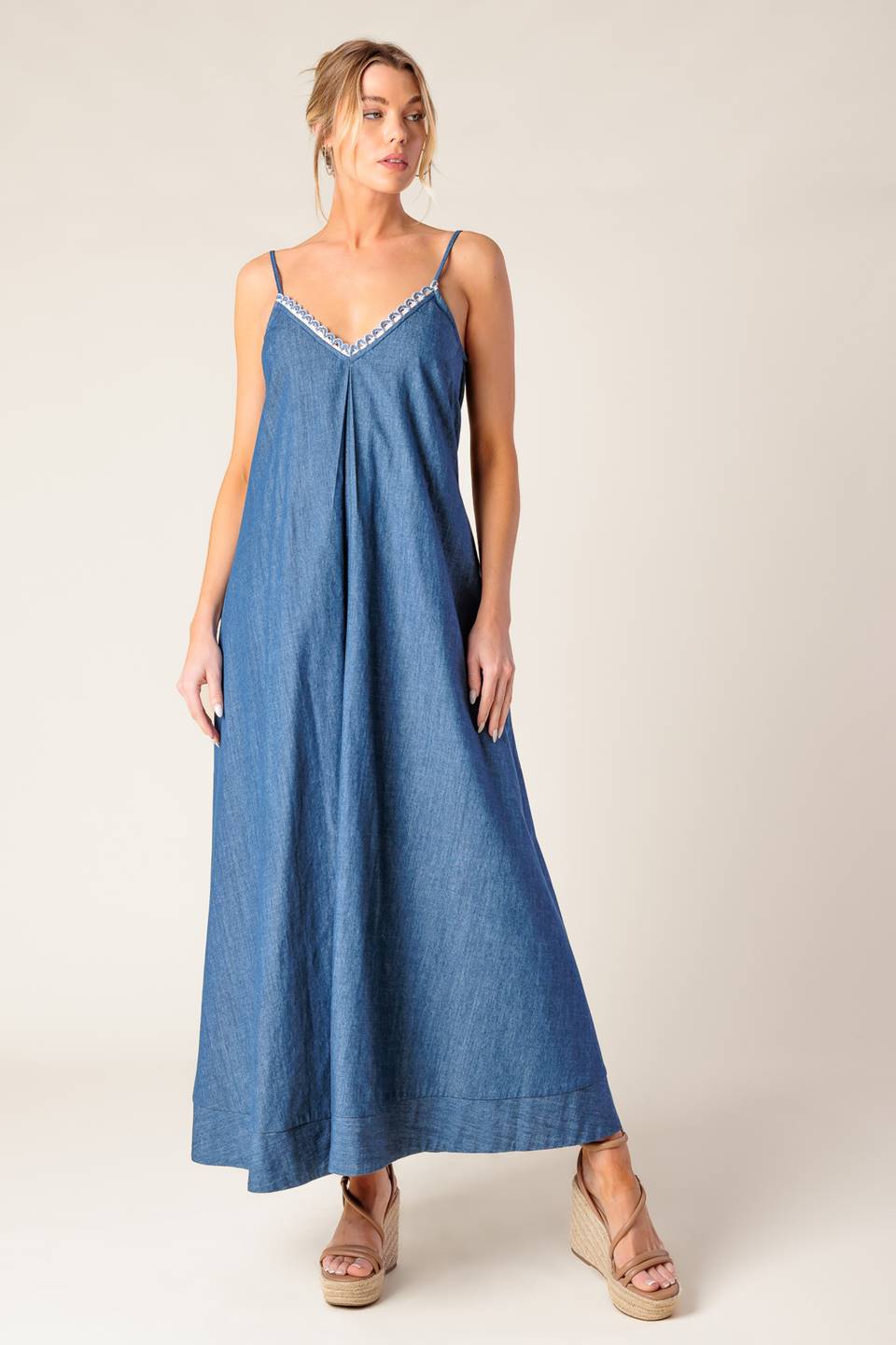 HEARTFELT MOMENT DENIM MIDI DRESS