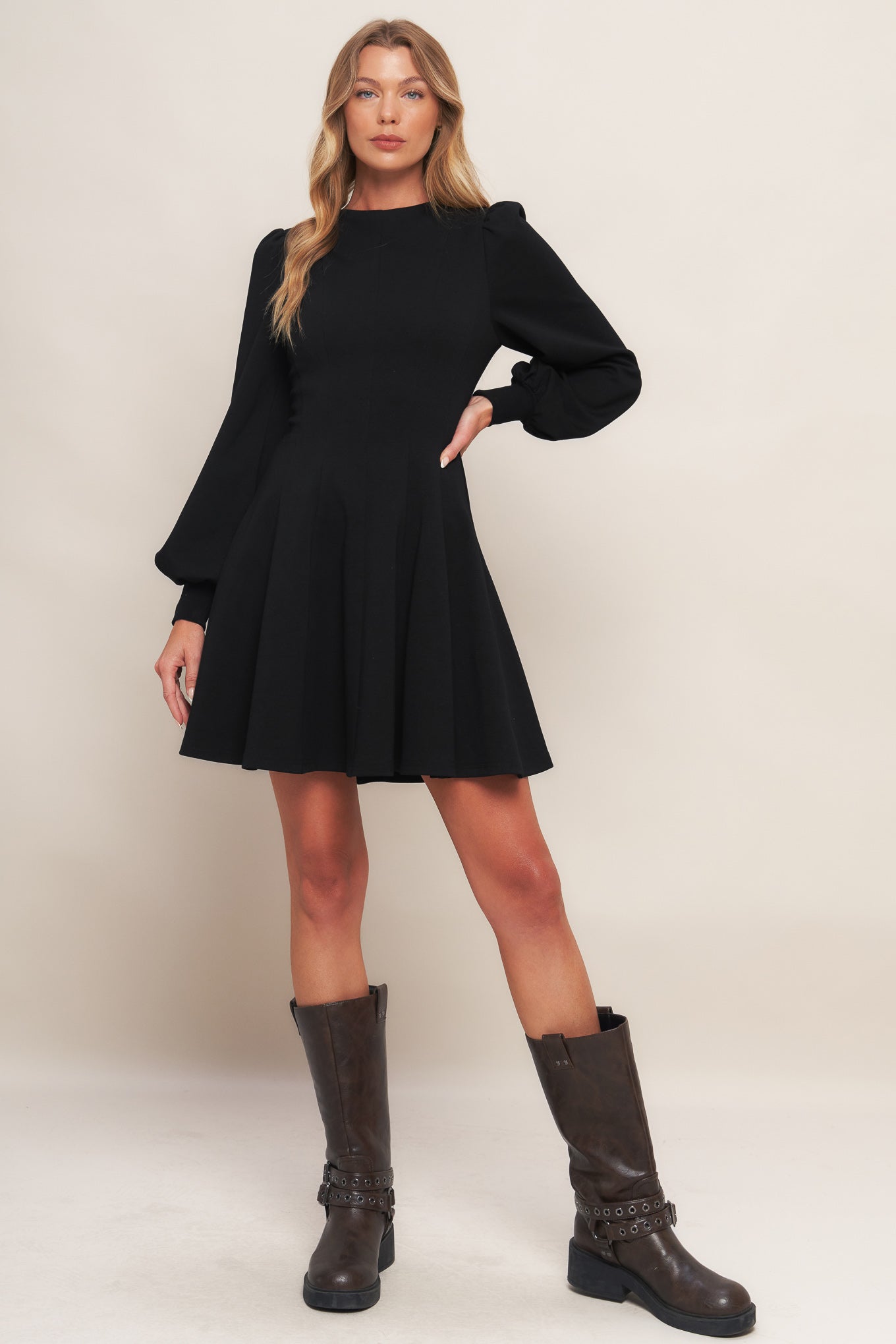 BLACK SWAN HEAVY KNIT MINI DRESS