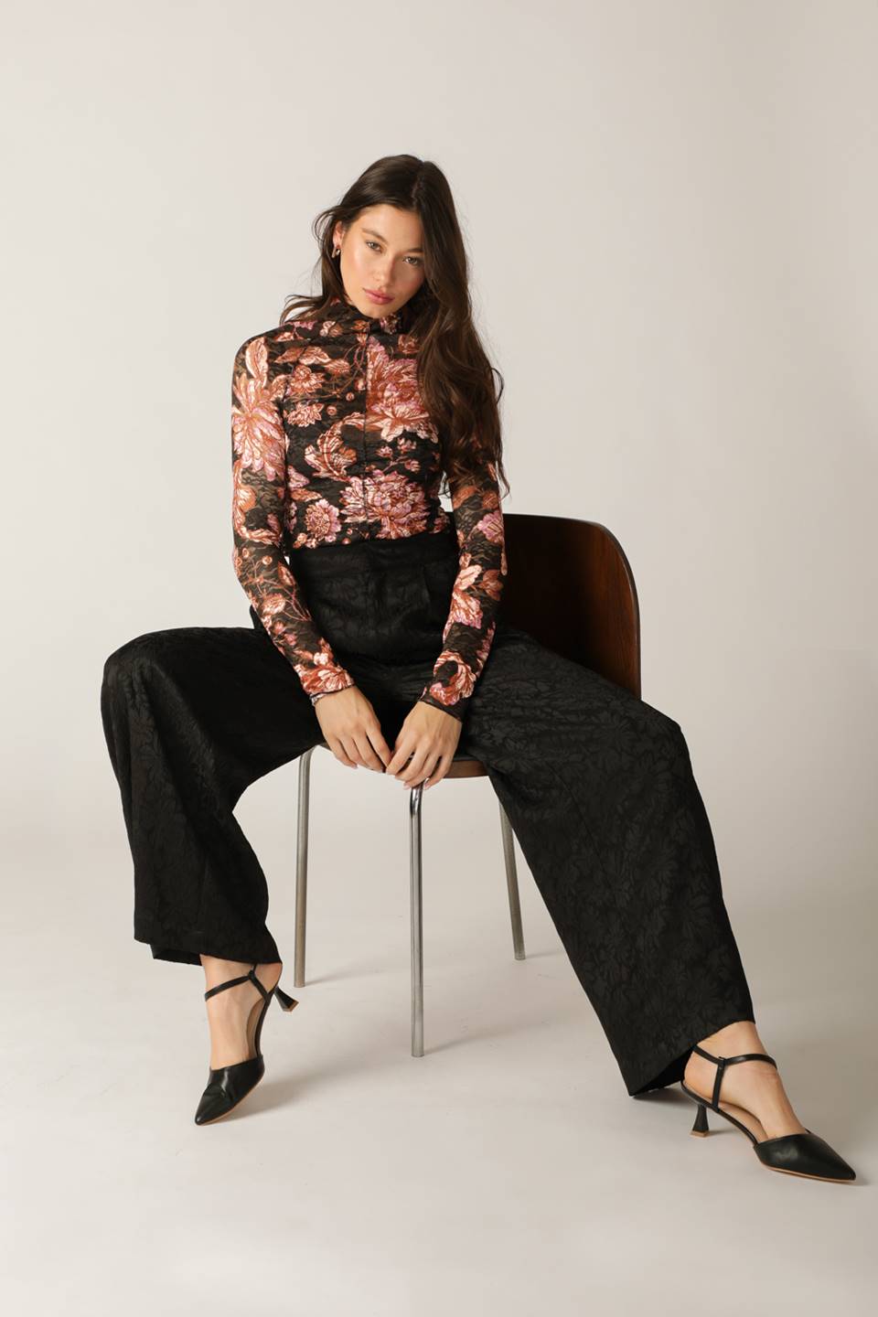 ELEGANT ESSENCE WOVEN PANTS