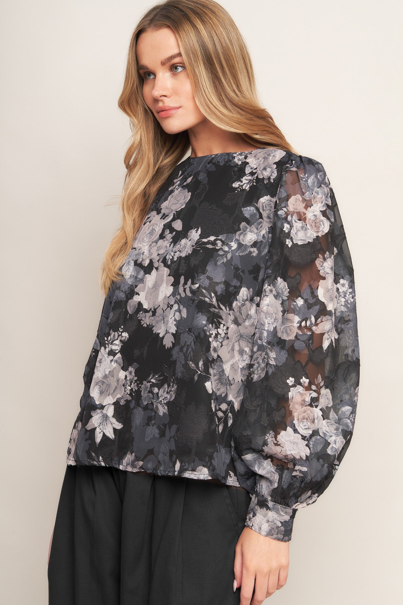 RUNAWAY HEARTS WOVEN TOP