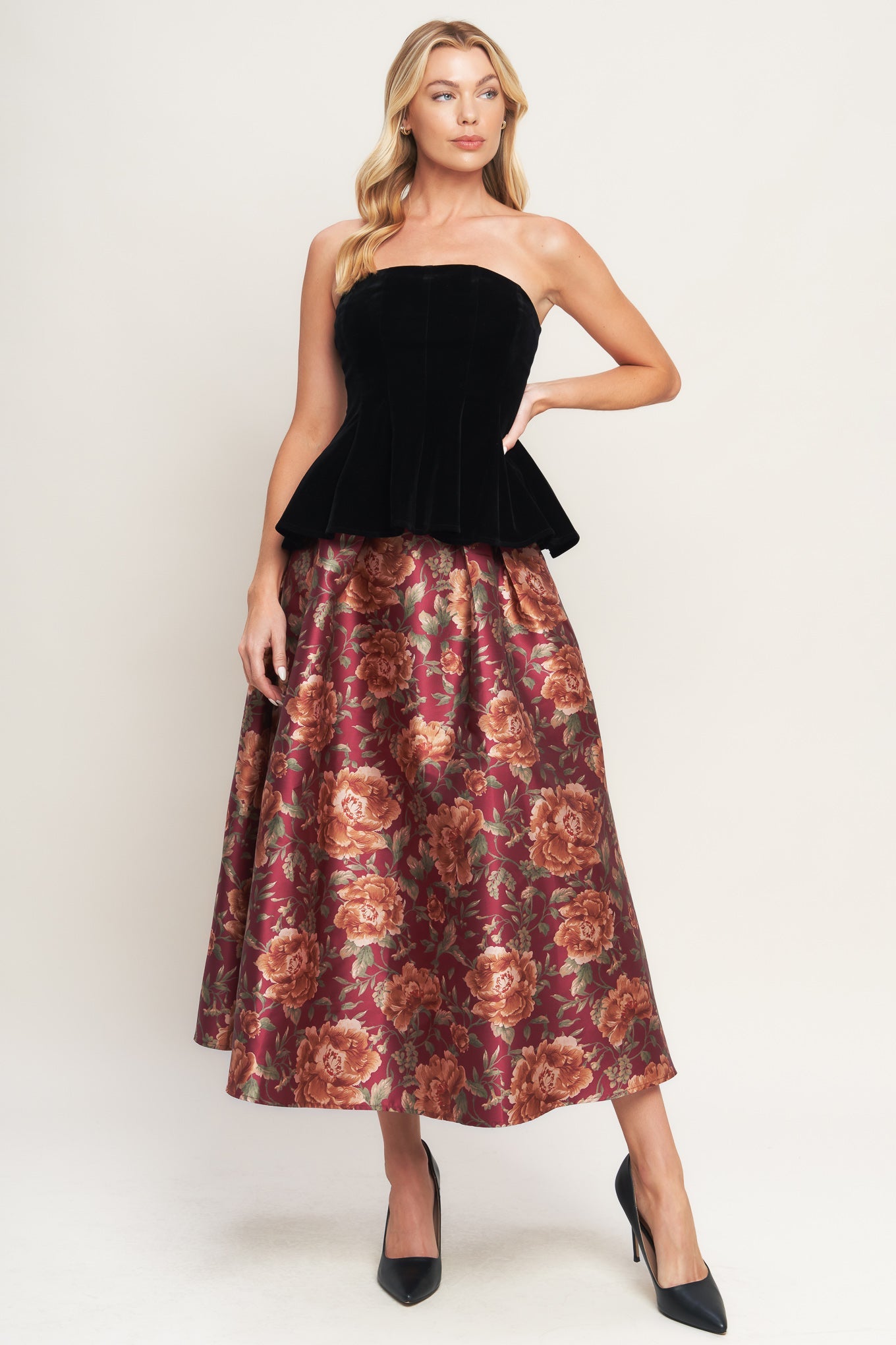 ROYAL PETAL VELVET TOP