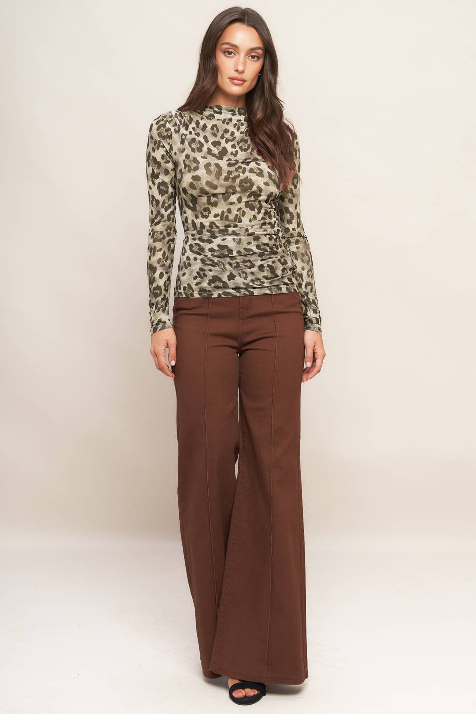 LUXE TRACE TAUPE BLACK WOVEN TOP