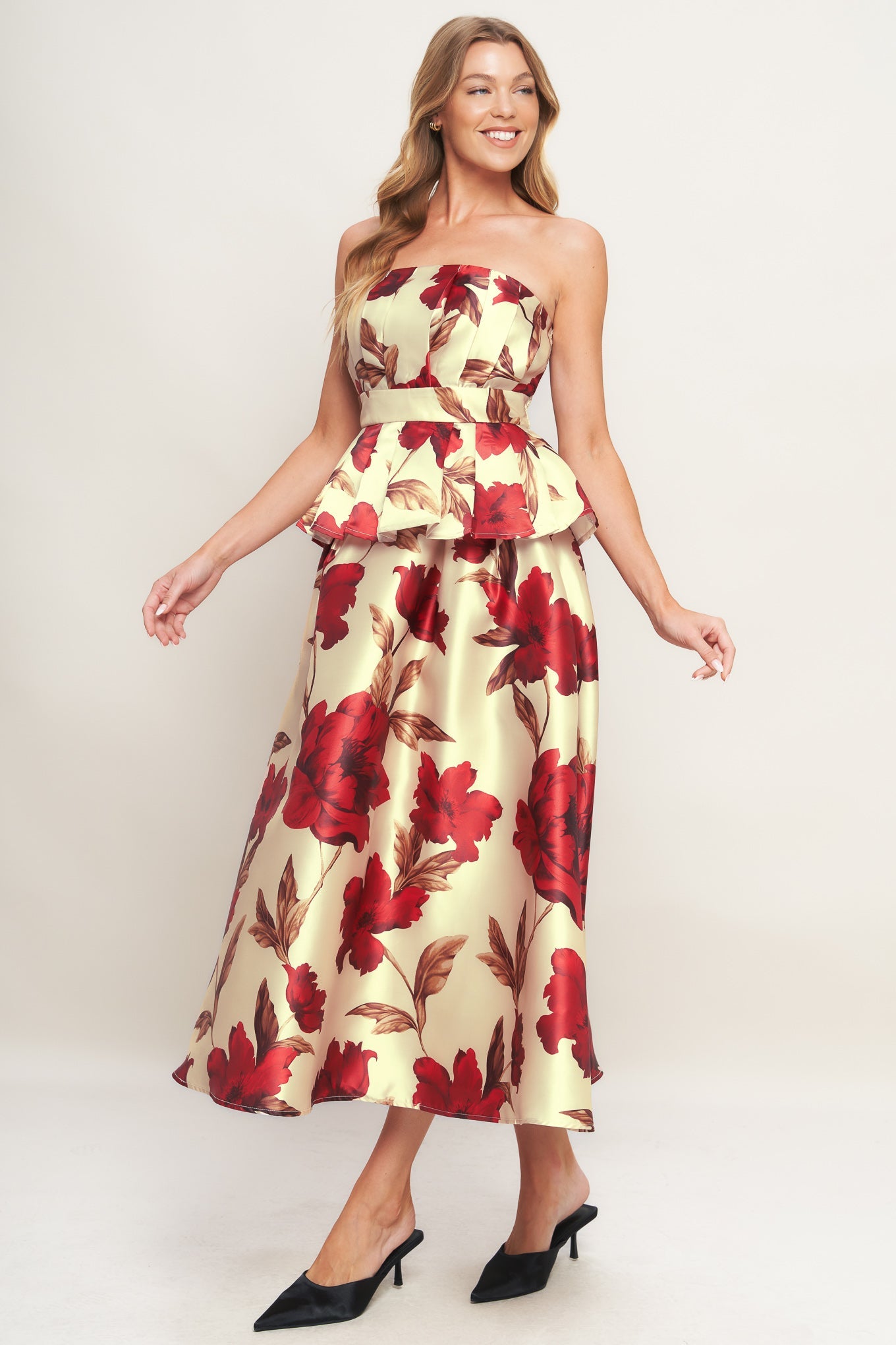 HOLIDAY BLOSSOM WOVEN TOP