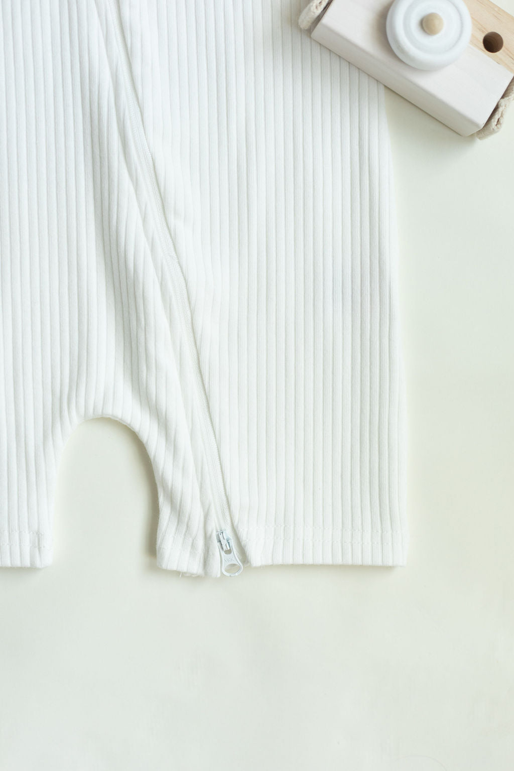 Baby Short Sleeve romper with zipper