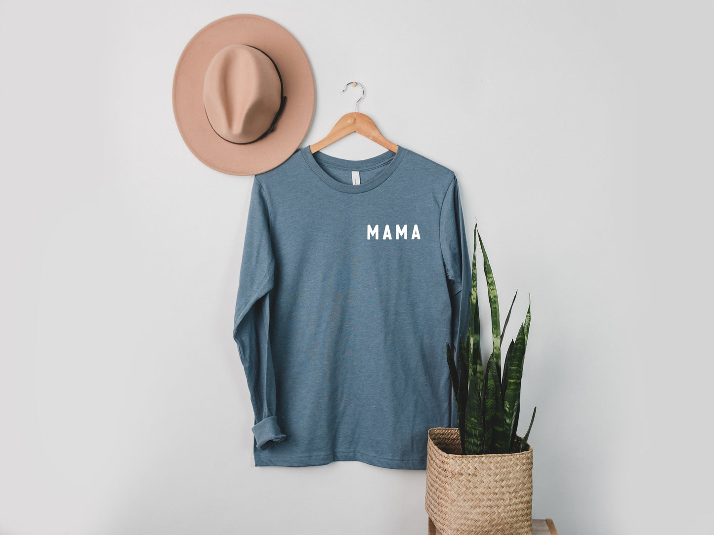 Mama Long Sleeve Tshirt | Mom long sleeve shirt (Rounded font corner)
