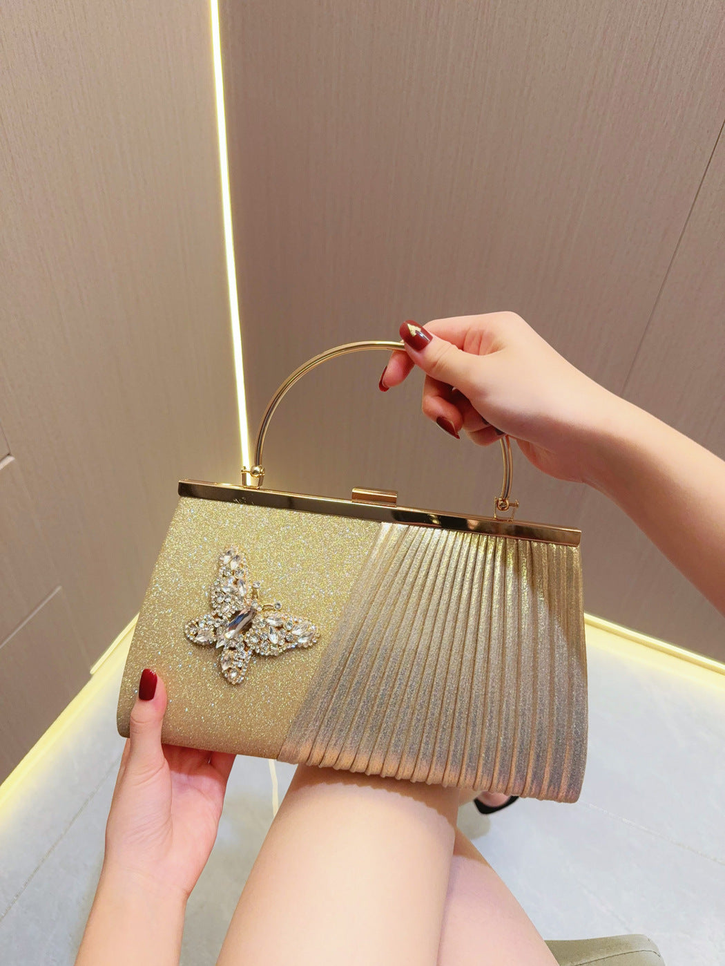 Evening Handbag Wedding bag Clutch bag Dress bag pleated skew dinner party Party diamond set banquet bag