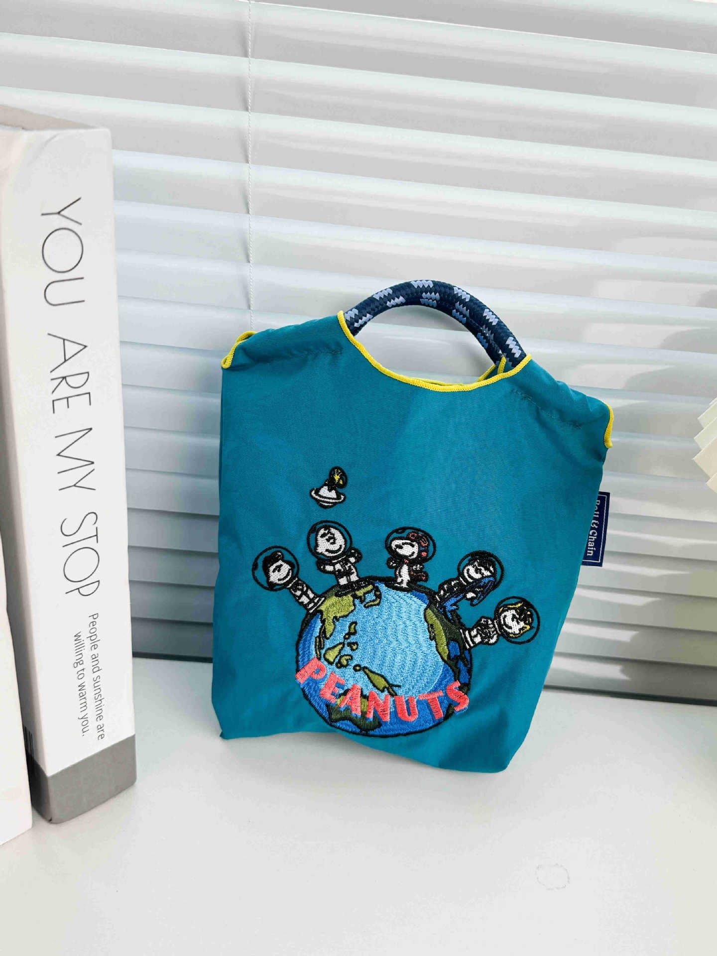 Leisure bag women's summer light cloth bag, large capacity shoulder tote bag, class commuter shoulder bag