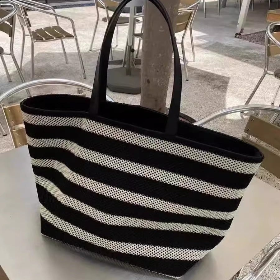 Chic Black and White Striped Tote Bag – Woven Large-Capacity Shoulder Bag for Women, Perfect Light Vacation & Shopping Tote Bag