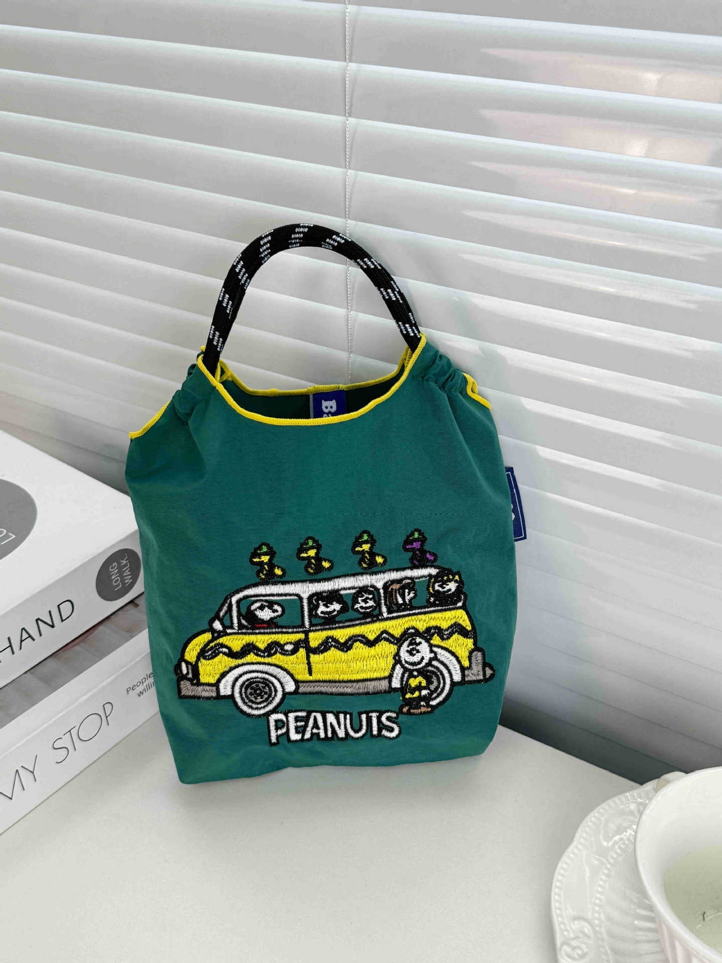 Leisure bag women's summer light cloth bag, large capacity shoulder tote bag, class commuter shoulder bag