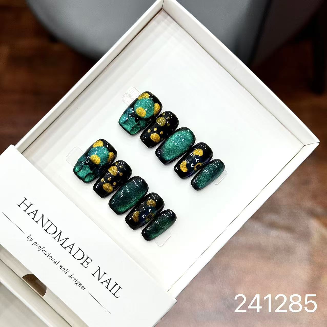 1031- Handmade press on nails fake nails removable