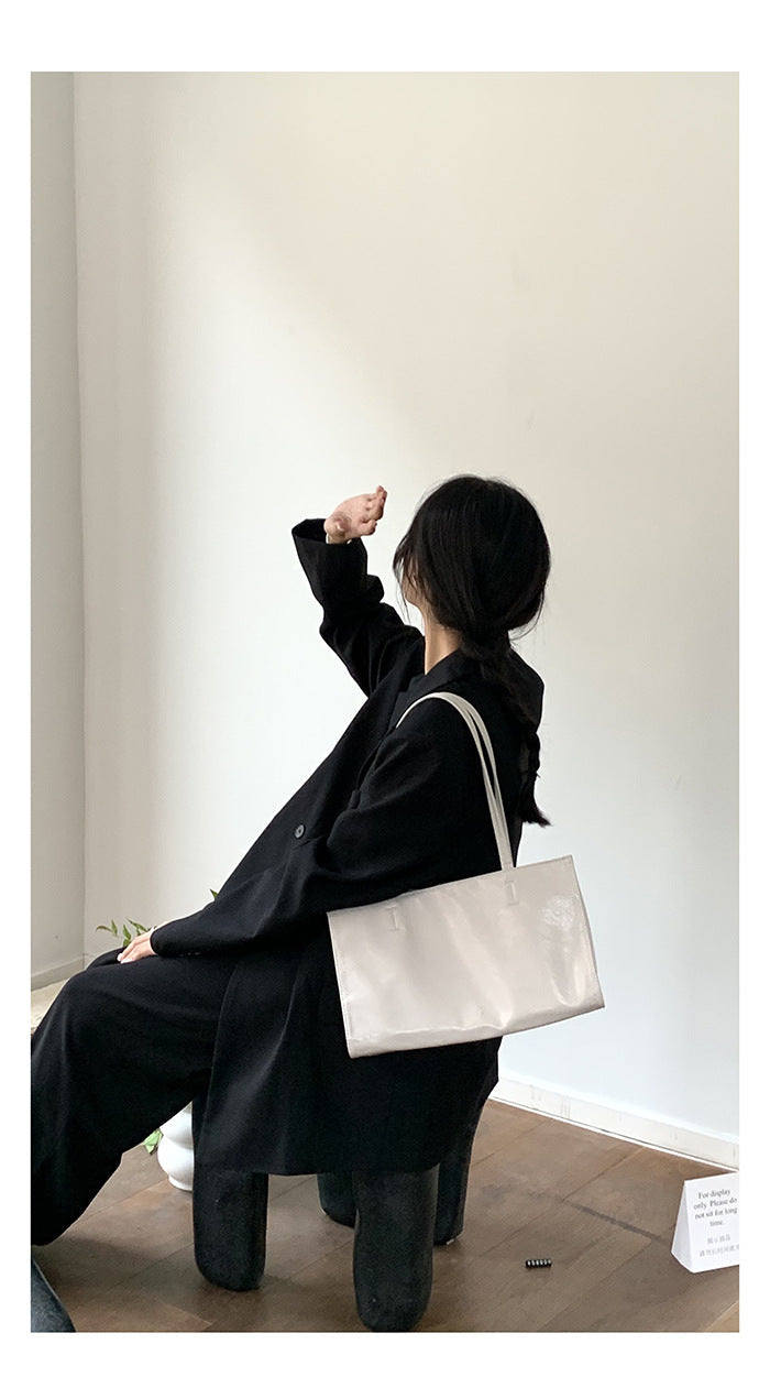 stylish tote bag, large capacity shoulder bag, tote bag chic, casual women's bag, commuter bag elegant classic