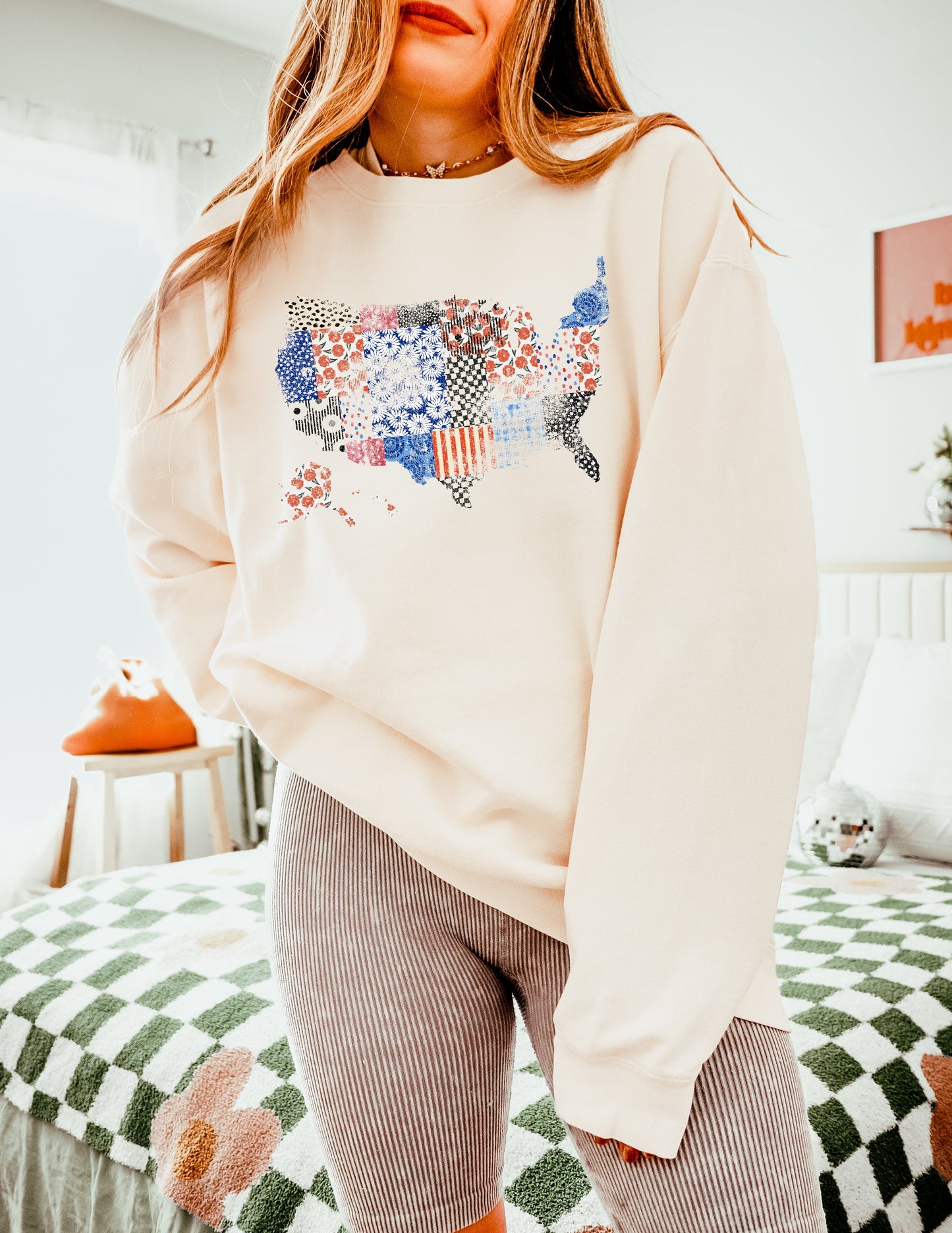 United States Flag Great America Garment Dyed Comfort Colors Sweatshirt (Flower)